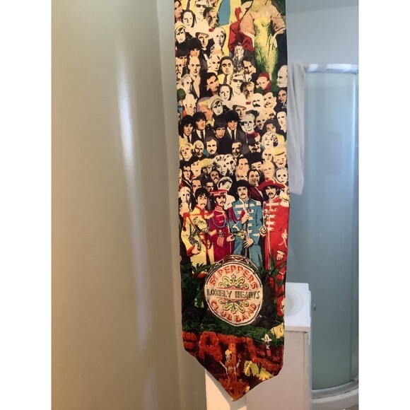 The BEATLES Sgt Peppers Lonely Hearts Club Band SILK TIE by RM Style / Apple Cor - Picture 2 of 5